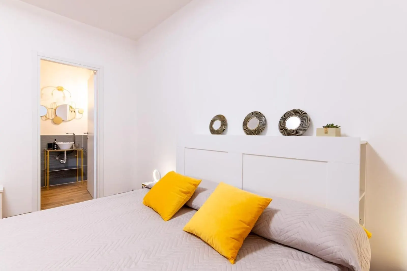 Talia - Central And Elegant Suites In The Heart Of Palermo